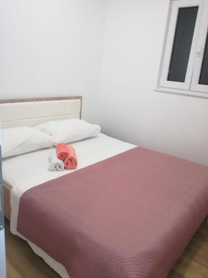 Apartmani Ivica Martic Duće Εξωτερικό φωτογραφία