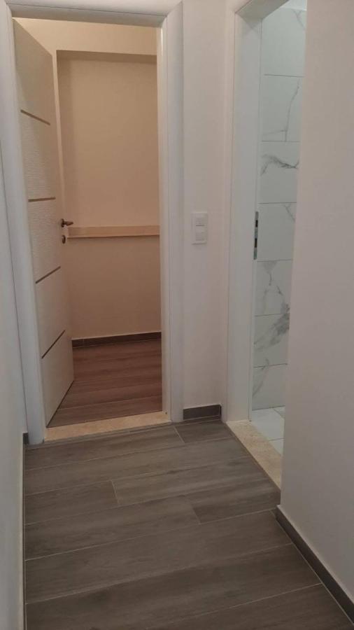 Apartmani Ivica Martic Duće Εξωτερικό φωτογραφία