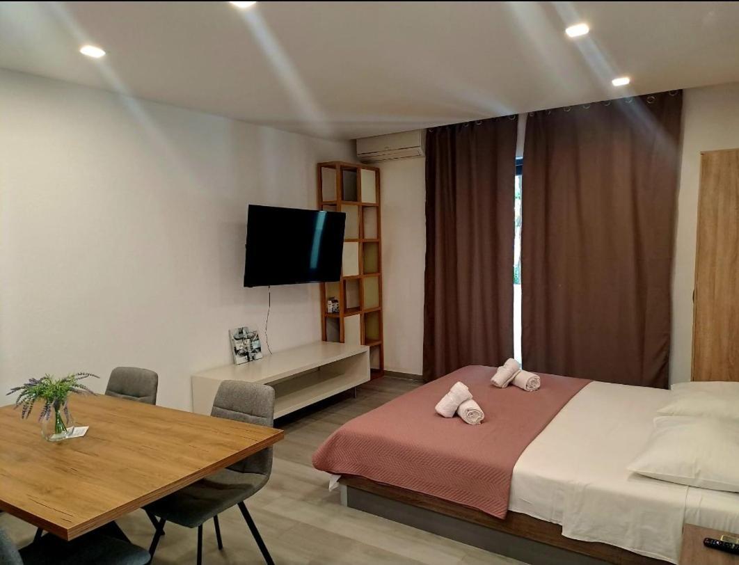 Apartmani Ivica Martic Duće Εξωτερικό φωτογραφία