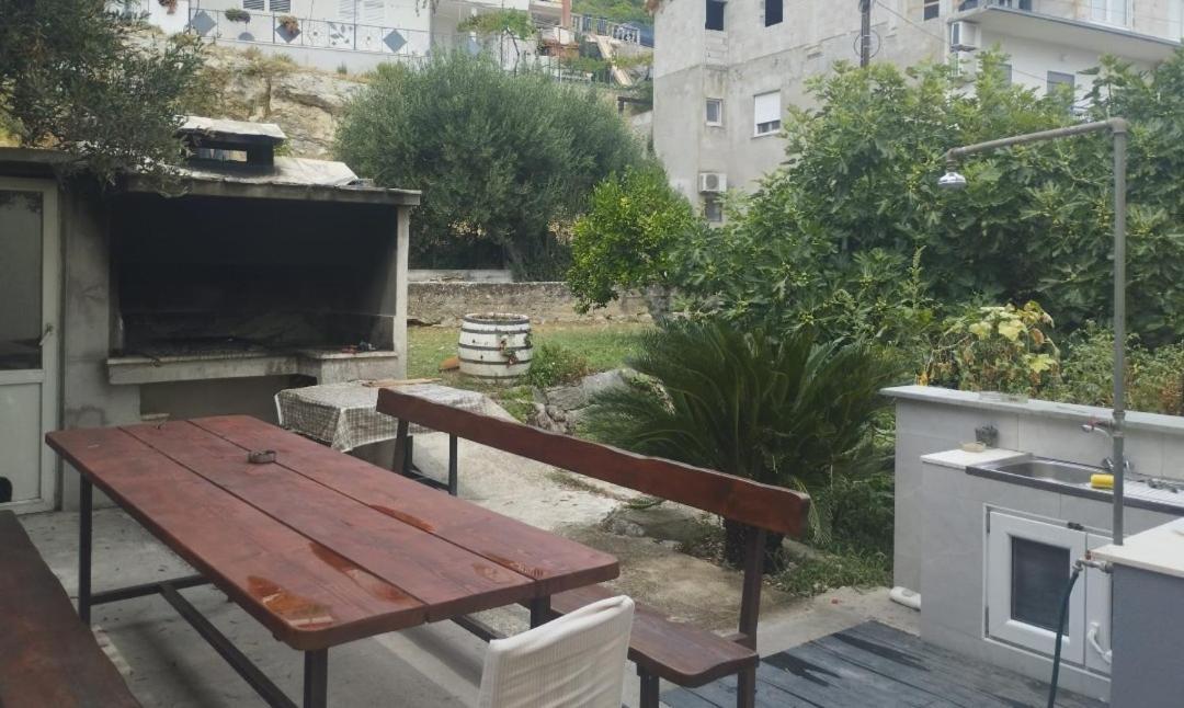 Apartmani Ivica Martic Duće Εξωτερικό φωτογραφία